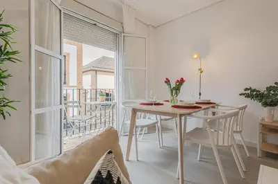Zona de estar de ISG Apartments Bécquer Free Parking inside the building