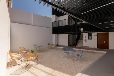 Un patio o zona al aire libre en Córdoba Suites Apartments