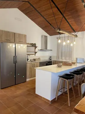 Una cocina o zona de cocina en Casa rural La Alcaparra