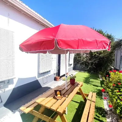 Jardín al aire libre en Munigua House