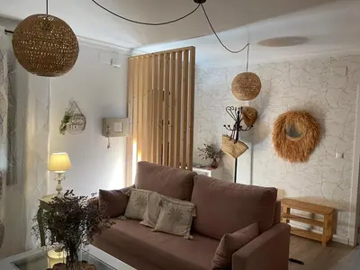 Zona de estar de MiraSierraHome... Tú hogar de vacaciones!