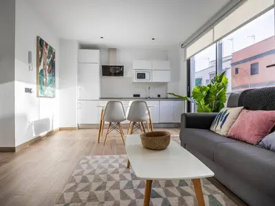 Una cocina o zona de cocina en Nervión Suites 1 - Vacacional Sevilla