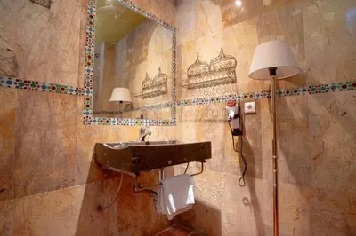 Un baño de Safestay Cordoba Mezquita Catedral