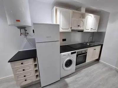 Una cocina o zona de cocina en Acc Vergara Parking cercano