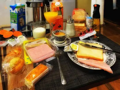 Comida en o cerca de este apartamento