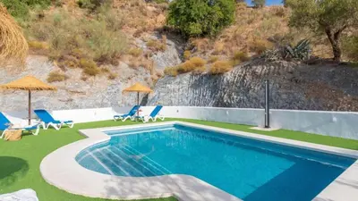 Piscina en o cerca de Casa Rural Las Angosturas (Caminito del Rey)