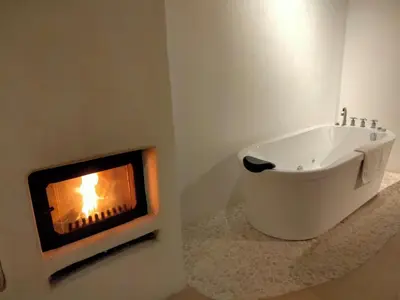 Un baño de Casa Cueva El Naranjo Rocabella