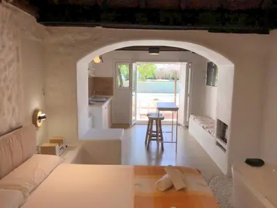 Una cocina o zona de cocina en Casa Cueva El Naranjo Rocabella