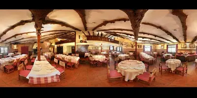 Un restaurante o sitio para comer en Hotel la Perdiz