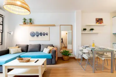 Zona de estar de CR ALAMEDA Amplio y Traquilo apartameto para parejas