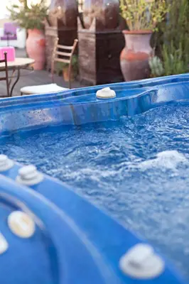 Piscina en o cerca de Alcoba del Rey de Sevilla