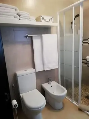 Un baño de Caño de Hierro