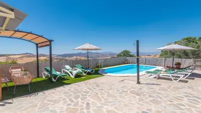 Piscina en o cerca de Casa Pulirio Antequera - La Higuera by Ruralidays