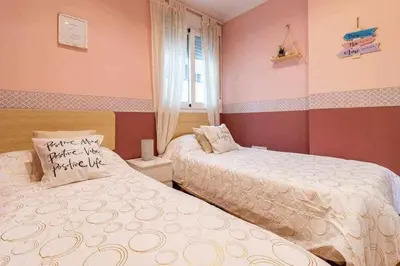 Cama o camas de una habitación en Apartamento 3 en Estadio del Sevilla, 8 plazas y m