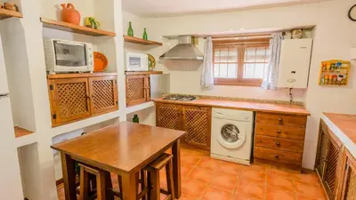 Una cocina o zona de cocina en La Carrasca I Priego de Córdoba by Ruralidays