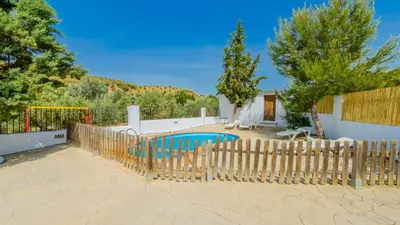 Piscina en o cerca de La Carrasca I Priego de Córdoba by Ruralidays