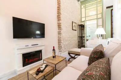 Una televisión o centro de entretenimiento en Judería de Sevilla I - Luxury Apartments.