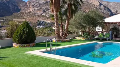 Piscina en o cerca de Casa Saladillo Valle de Abdalajís by Ruralidays
