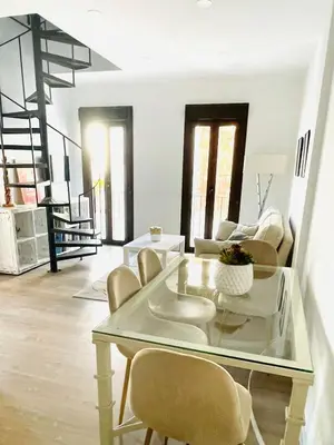 Zona de estar de Precioso Apartamento céntrico con piscina