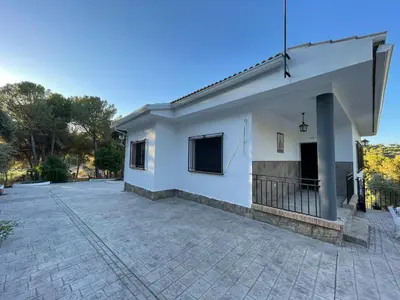 Edificio en el que se encuentra la casa o chalet