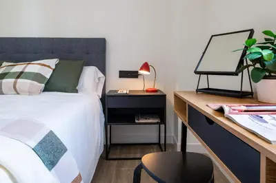 Cama o camas de una habitación en AvantiStays Clavel, la terraza te conquistará