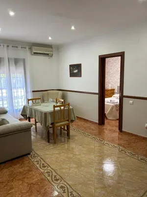 Zona de estar de Estación Norte y Sur FAMORCAS
