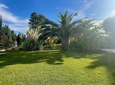 Jardín al aire libre en Apartamento con jardín y piscina en Córdoba