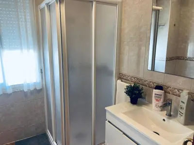 Un baño de Casa Hay que Vivir el Momento