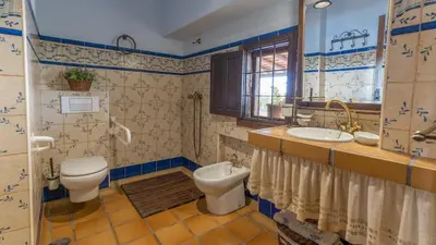Un baño de Casa Rural Obejuelo Torrecampo by Ruralidays