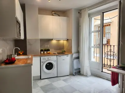Una cocina o zona de cocina en Balcony Sol - Lovely Center Apartments Seville