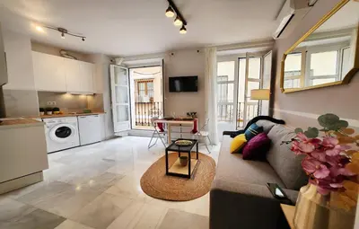 Una cocina o zona de cocina en Balcony Sol - Lovely Center Apartments Seville