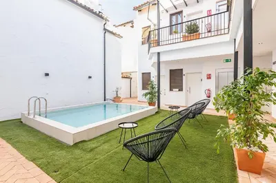 Piscina en o cerca de BHost - Regina IV
