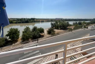 Vista de un río cerca de este hostal o pensión