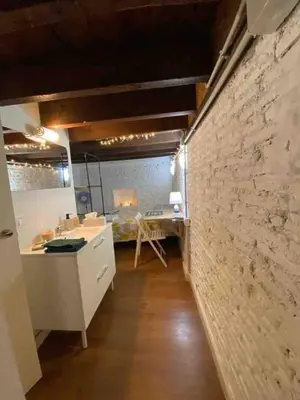 Una cocina o zona de cocina en Airbhouse Private Rooms & Apartments
