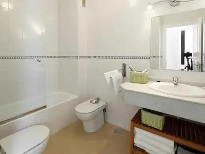 Un baño de Alejo Fernandez Dreams de Santa Cruz Oasis Sevilla