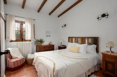 Cama o camas de una habitación en Casa de Campo La Mejorana Refugio entre olivos sin renunciar al confort