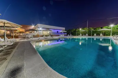 Piscina en o cerca de Hotel Torre De Los Guzmanes