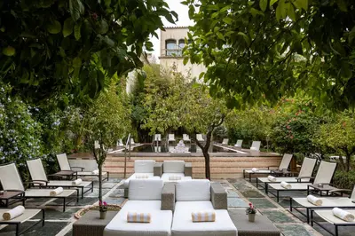 Jardín al aire libre en Hospes Palacio del Bailio, a Member of Design Hotels