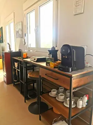 Utensilios para hacer té y café en Magical Andalusian Vacation 