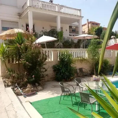 Chalet Urbanización Alcolea