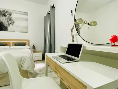 Cama o camas de una habitación en Apartamento COSTASOL PLAZA Córdoba - TrassierraRooms