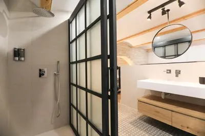 Un baño de RentalSevilla San Esteban