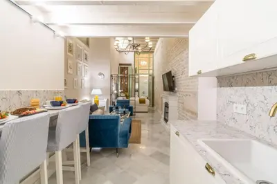 Una cocina o zona de cocina en Judería de Sevilla II - Luxury Apartments