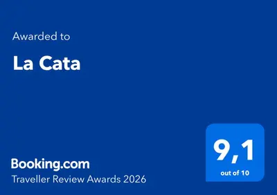Certificado, premio, señal o documento que está expuesto en La Cata