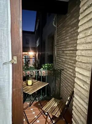Un balcón o terraza de NEW! Alojamiento - Los Patios de la Ribera