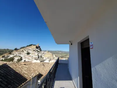 Vista general de una montaña o vista desde la casa o chalet