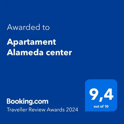 Certificado, premio, señal o documento que está expuesto en Apartament Alameda center