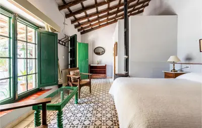 Cama o camas de una habitación en Lovely Home In Cazalla De La Sierra