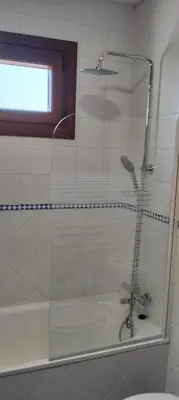 Un baño de FIBES Lux Sevilla Este.