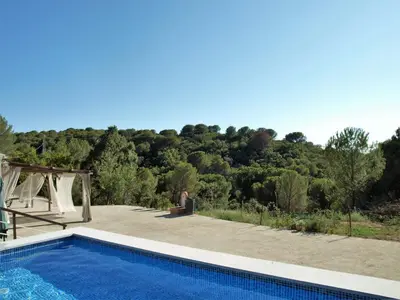 Piscina en o cerca de CASA RURAL TRIGUEROS